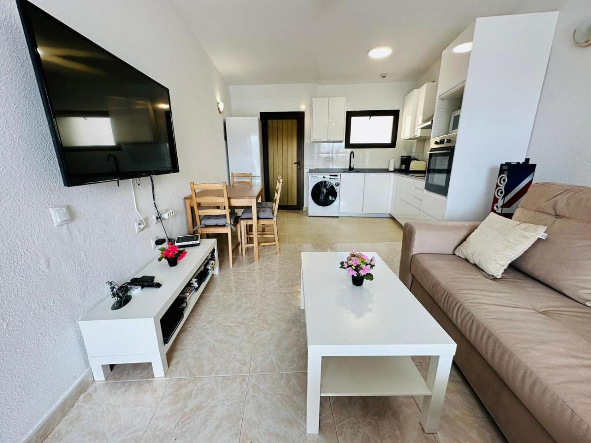 Ocean Front Cozy 2 Bedroom, 3 Beds Spacious- Netflix, Pool, Beach Lift & Fast Wifi Playa del Inglés Exterior foto